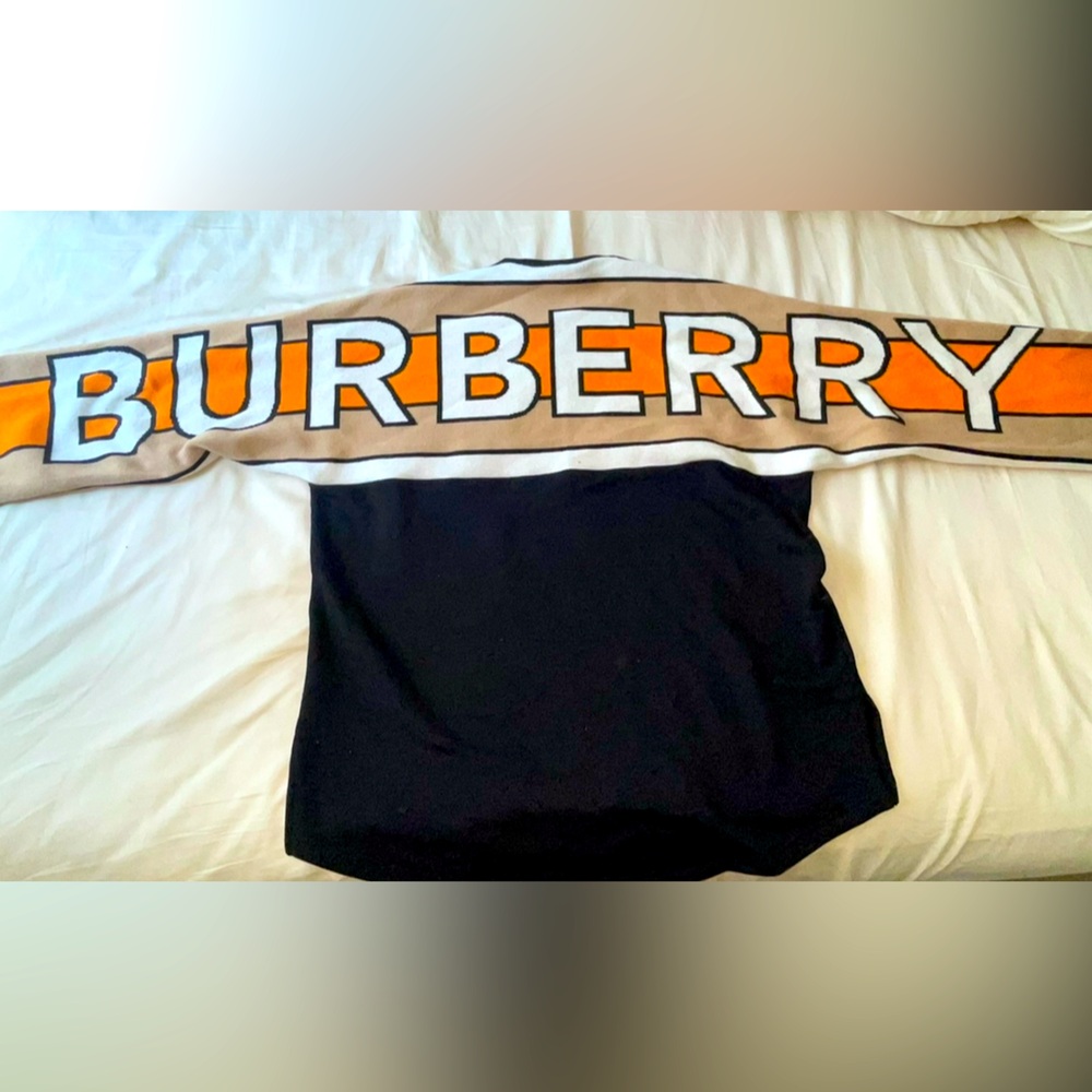 Oversized Burberry sweater